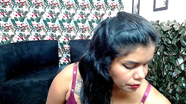 Snapshot of Wendy_Hot_ chatting on January 14, 2025, 7:17 am Wendy Hot online show from January 14, 2025, 7:17 am