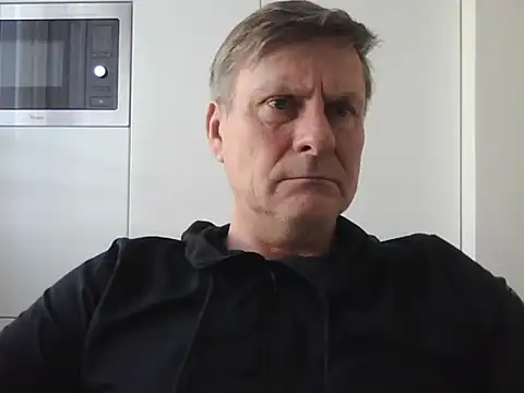 Snapshot of johnnym1 chatting on February 5, 2025, 9:36 am johnnym1 online show from February 5, 2025, 9:36 am