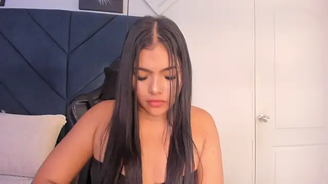 Snapshot of sarita_hills chatting on December 31, 2024, 10:04 am sarita hills online show from December 31, 2024, 10:04 am