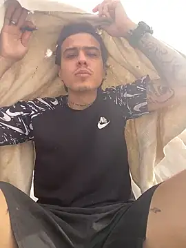 chamitopolla21 online show from July 3, 2026, 8:48 pm