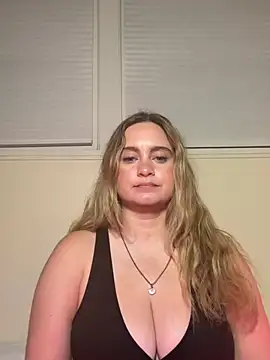 Sophie Raegan online show from May 6, 2026, 10:31 am