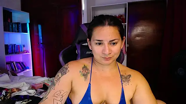 Snapshot of Amarantha_666 chatting on February 4, 2025, 12:51 am Amarantha 666 online show from February 4, 2025, 12:51 am