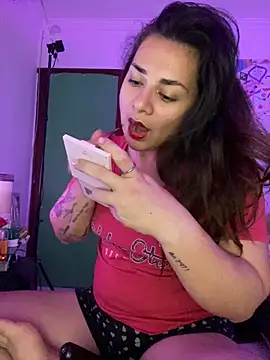 Snapshot of Amarantha_666 chatting on October 1, 2025, 10:05 pm Amarantha 666 online show from October 1, 2025, 10:05 pm