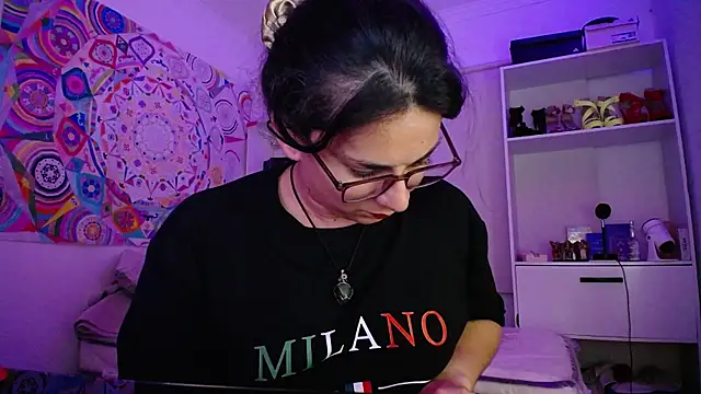 Snapshot of Amarantha_666 chatting on October 15, 2025, 10:43 pm Amarantha 666 online show from October 15, 2025, 10:43 pm