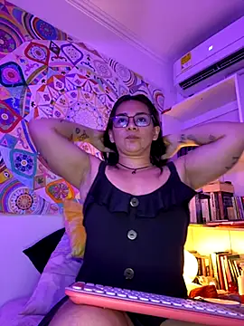 Snapshot of Amarantha_666 chatting on November 19, 2025, 9:26 pm Amarantha 666 online show from November 19, 2025, 9:26 pm