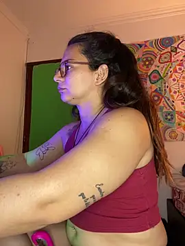 Snapshot of Amarantha_666 chatting on December 22, 2025, 9:45 pm Amarantha 666 online show from December 22, 2025, 9:45 pm