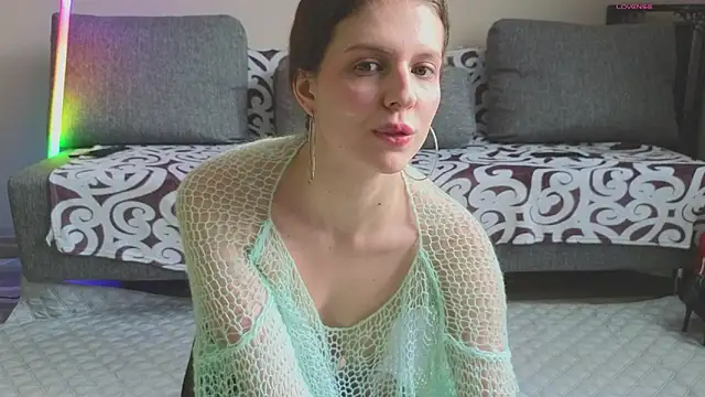 Snapshot of Sereta_Finn chatting on March 6, 2026, 8:55 am Sereta Finn online show from March 6, 2026, 8:55 am