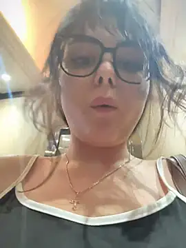 NikaMur online show from March 4, 2026, 2:28 am