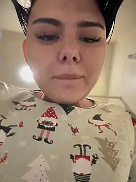 NikaMur online show from April 14, 2026, 5:57 am