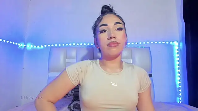 Anny jhonsonx online show from February 28, 2026, 5:41 am