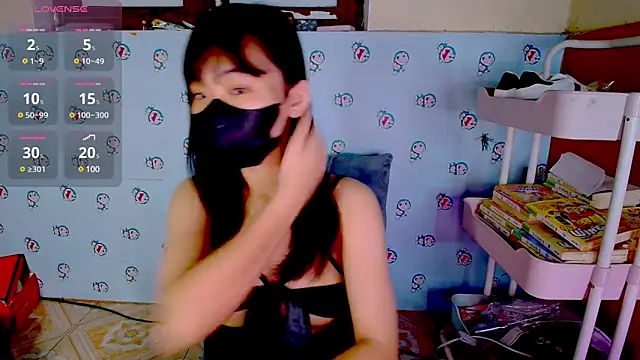   Saphia   online show from March 13, 2025, 3:06 pm