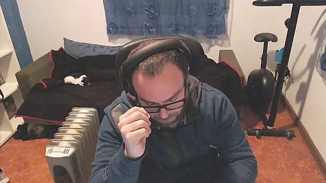 Snapshot of ravingr4d4 chatting on February 13, 2025, 10:00 pm ravingr4d4 online show from February 13, 2025, 10:00 pm