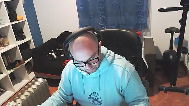 Snapshot of ravingr4d4 chatting on February 24, 2025, 9:41 pm ravingr4d4 online show from February 24, 2025, 9:41 pm