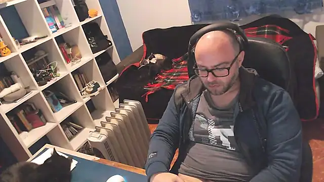 Snapshot of ravingr4d4 chatting on February 28, 2025, 10:06 pm ravingr4d4 online show from February 28, 2025, 10:06 pm