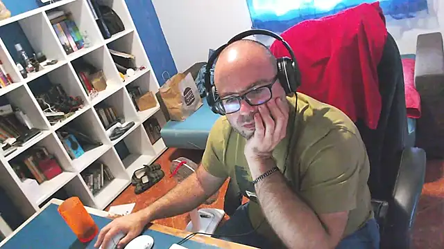 Snapshot of ravingr4d4 chatting on September 9, 2025, 12:59 pm ravingr4d4 online show from September 9, 2025, 12:59 pm