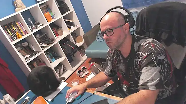 Snapshot of ravingr4d4 chatting on September 10, 2025, 9:15 pm ravingr4d4 online show from September 10, 2025, 9:15 pm