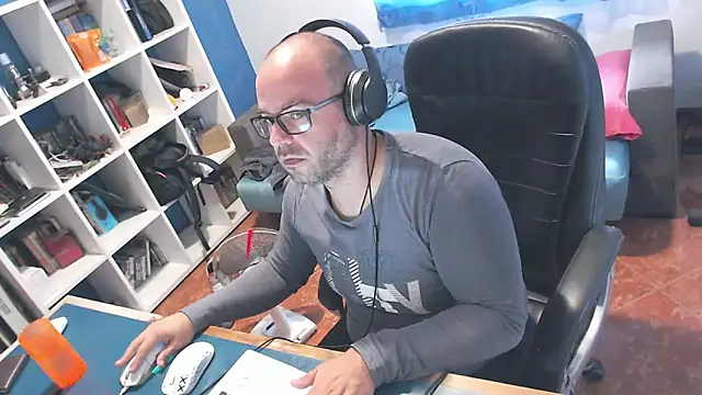 Snapshot of ravingr4d4 chatting on September 12, 2025, 9:31 am ravingr4d4 online show from September 12, 2025, 9:31 am