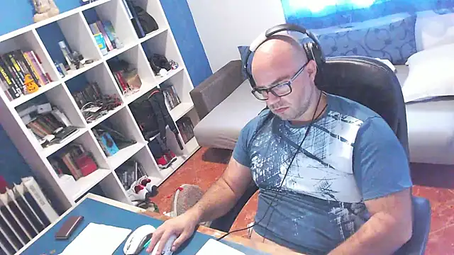 Snapshot of ravingr4d4 chatting on October 8, 2025, 9:51 am ravingr4d4 online show from October 8, 2025, 9:51 am
