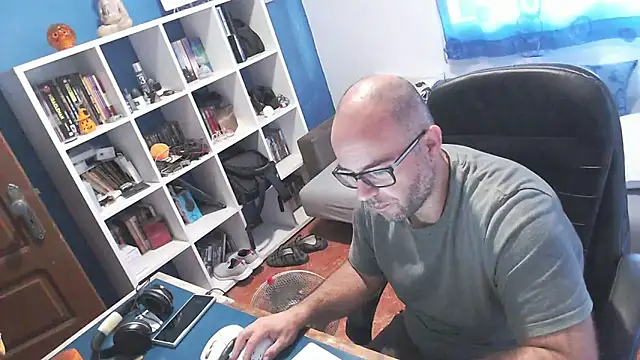 Snapshot of ravingr4d4 chatting on October 13, 2025, 8:03 am ravingr4d4 online show from October 13, 2025, 8:03 am