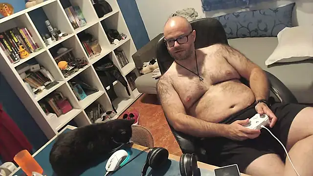 Snapshot of ravingr4d4 chatting on October 14, 2025, 10:32 pm ravingr4d4 online show from October 14, 2025, 10:32 pm