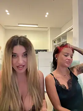 RoxxyDallas online show from September 22, 2025, 7:05 pm