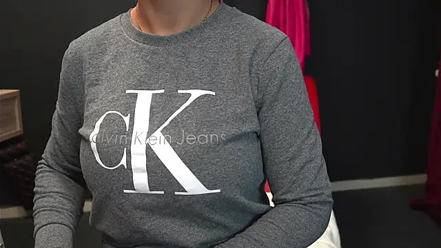 CelineConner online show from October 9, 2025, 4:10 am