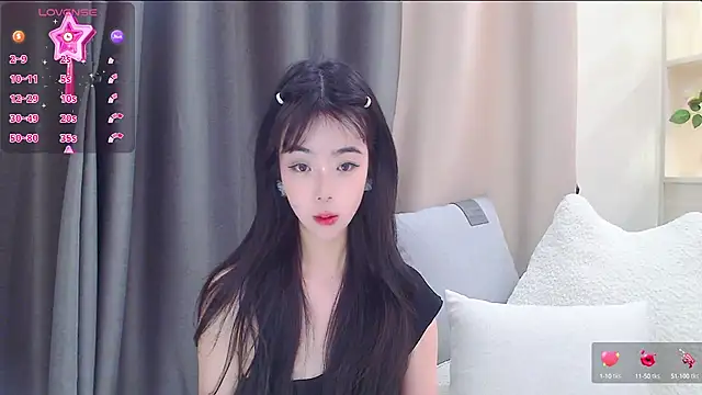 Snapshot of Duludulu_007 chatting on January 9, 2025, 6:06 am Duludulu 007 online show from January 9, 2025, 6:06 am