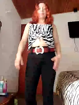 malusexy33 online show from January 1, 2025, 8:15 pm