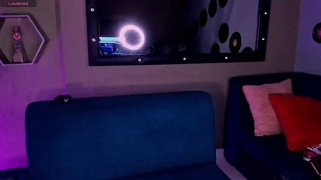 Snapshot of Sussy_Bell01 chatting on February 13, 2025, 7:31 pm Sussy Bell01 online show from February 13, 2025, 7:31 pm