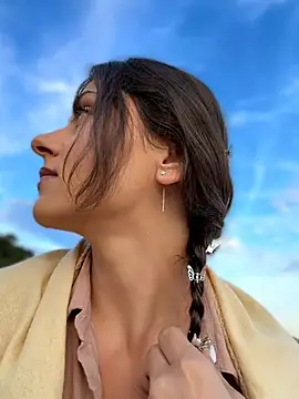 AvaBabyGirl online show from April 20, 2026, 5:48 pm