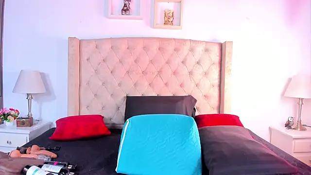 Snapshot of natalia_collinslim chatting on September 20, 2025, 4:02 am natalia collinslim online show from September 20, 2025, 4:02 am