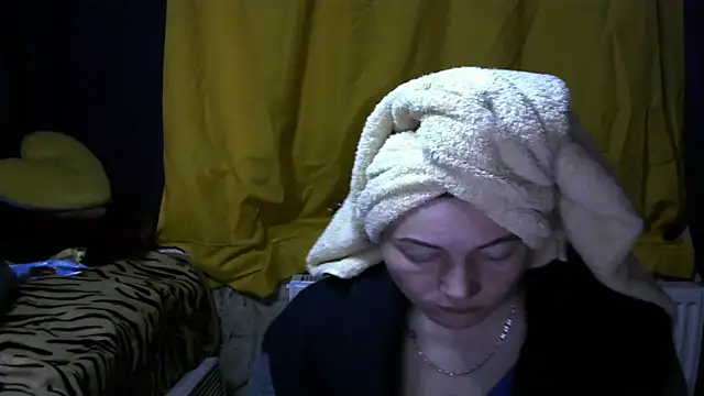 wLESLYMOSw online show from December 29, 2024, 6:24 am