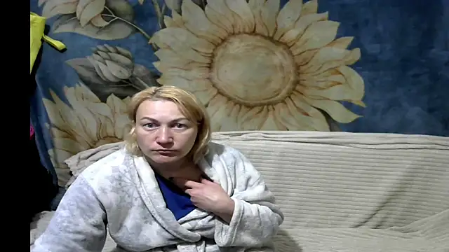Snapshot of wLESLYMOSw chatting on April 8, 2026, 11:54 am wLESLYMOSw online show from April 8, 2026, 11:54 am