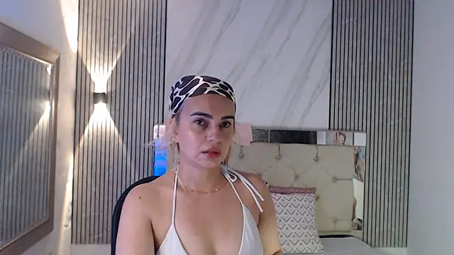 Snapshot of ashley__tylor chatting on June 24, 2026, 7:24 pm ashley tylor online show from June 24, 2026, 7:24 pm
