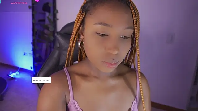 Snapshot of EmmaSanzz_ chatting on March 19, 2026, 11:25 am EmmaSanzz online show from March 19, 2026, 11:25 am