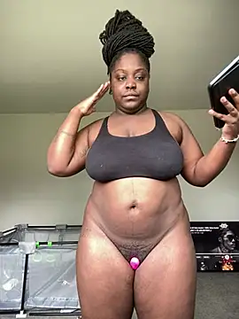 Snapshot of fantasygyal chatting on July 9, 2026, 5:28 pm fantasygyal online show from July 9, 2026, 5:28 pm
