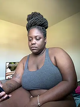 Snapshot of fantasygyal chatting on July 13, 2026, 3:04 pm fantasygyal online show from July 13, 2026, 3:04 pm