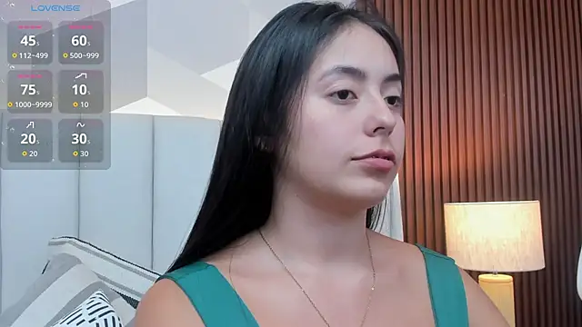 Snapshot of Julietasantos__ chatting on April 28, 2026, 6:24 pm Julietasantos online show from April 28, 2026, 6:24 pm