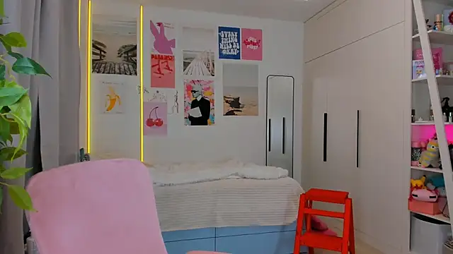 Snapshot of Lily_Young chatting on March 25, 2026, 3:12 am Lily Young online show from March 25, 2026, 3:12 am