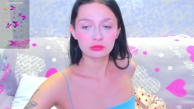 Vanessa Florence online show from November 16, 2025, 9:48 am