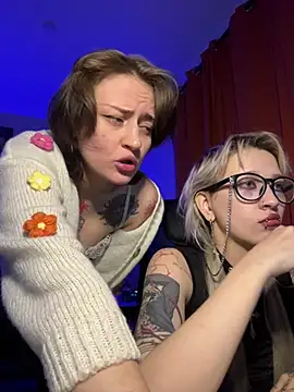 Dooubletroublee online show from March 20, 2026, 12:15 am