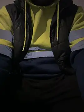 Snapshot of cussy007 chatting on February 13, 2025, 1:37 pm cussy007 online show from February 13, 2025, 1:37 pm