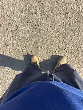 Snapshot of cussy007 chatting on April 8, 2026, 7:52 am cussy007 online show from April 8, 2026, 7:52 am