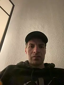 Snapshot of Ricoleckt chatting on January 5, 2025, 7:17 pm Ricoleckt online show from January 5, 2025, 7:17 pm