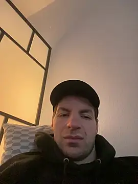 Snapshot of Ricoleckt chatting on January 8, 2025, 9:00 am Ricoleckt online show from January 8, 2025, 9:00 am