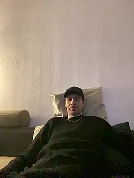 Snapshot of Ricoleckt chatting on February 4, 2025, 8:06 pm Ricoleckt online show from February 4, 2025, 8:06 pm