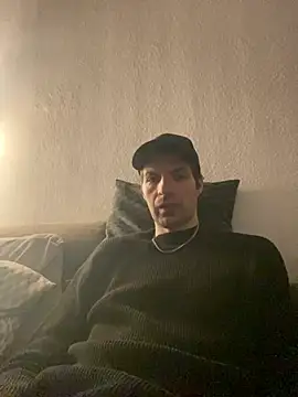 Snapshot of Ricoleckt chatting on February 8, 2025, 9:36 pm Ricoleckt online show from February 8, 2025, 9:36 pm