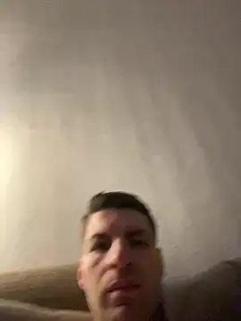 Snapshot of Ricoleckt chatting on February 11, 2025, 5:18 pm Ricoleckt online show from February 11, 2025, 5:18 pm