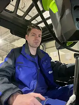 Snapshot of Ricoleckt chatting on February 17, 2025, 6:09 am Ricoleckt online show from February 17, 2025, 6:09 am