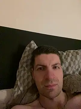 Snapshot of Ricoleckt chatting on February 17, 2025, 8:15 pm Ricoleckt online show from February 17, 2025, 8:15 pm